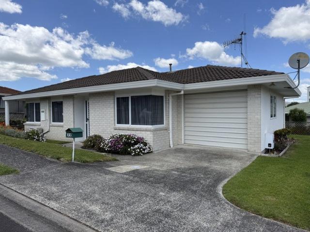 House for rent in Greerton South, Greerton