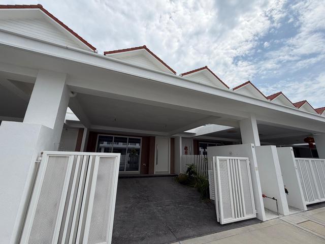 Terraced House for sale in Wellesley, Penang