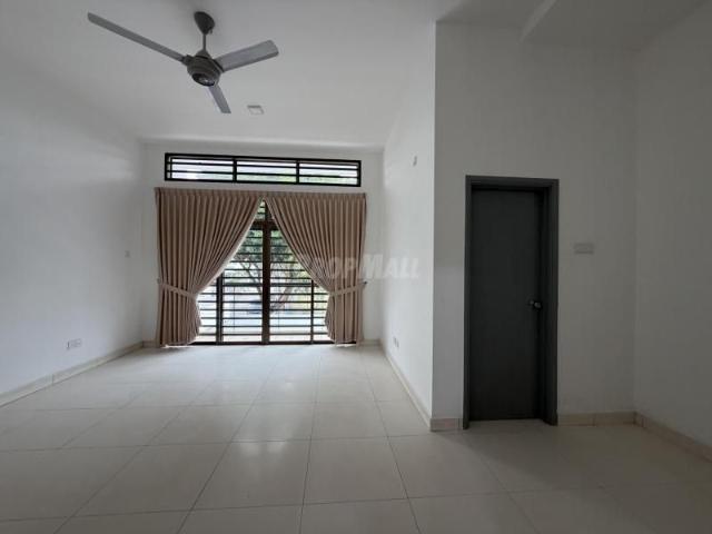 House for rent in Taman Ungku, Johor Bahru