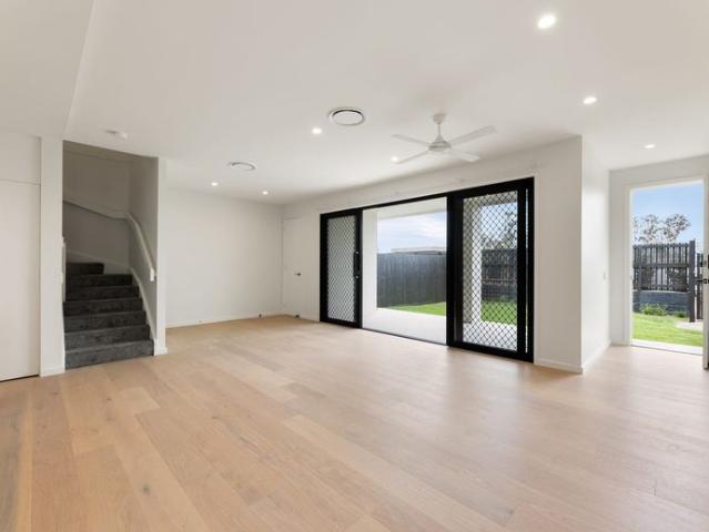Townhouse for rent in Toombul, Queensland