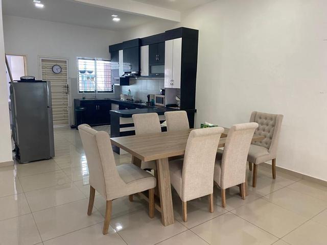 Terraced House for rent in Malaka