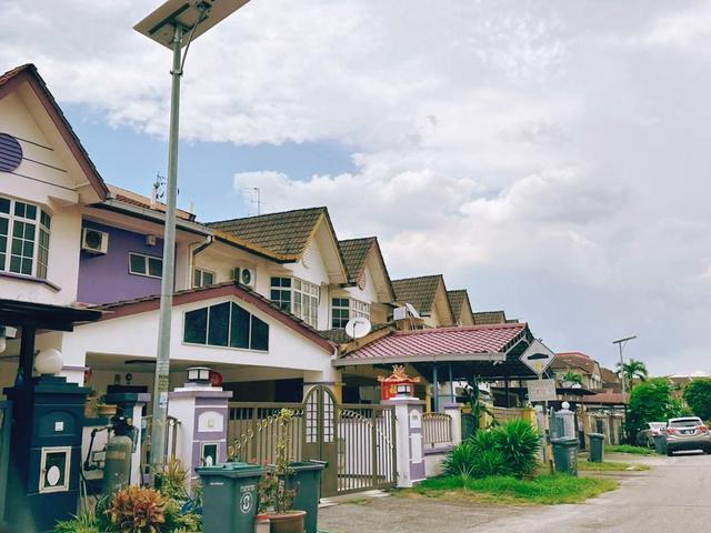 Terraced House for sale in Bandar Baru Permas Jaya, Kampung Senibong