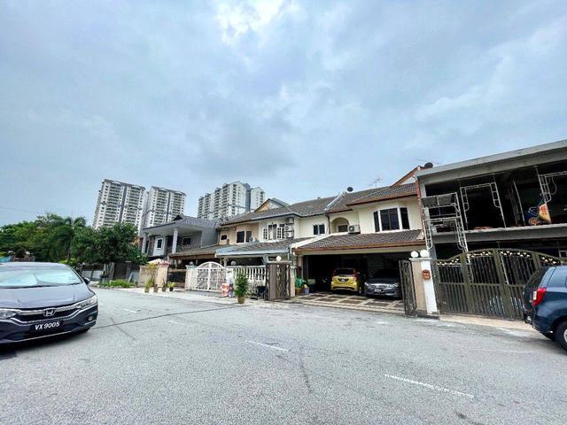 Terraced House for sale in Langat, Selangor