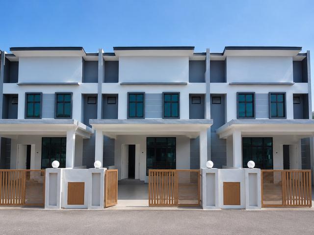 Terraced House for sale in Malaka