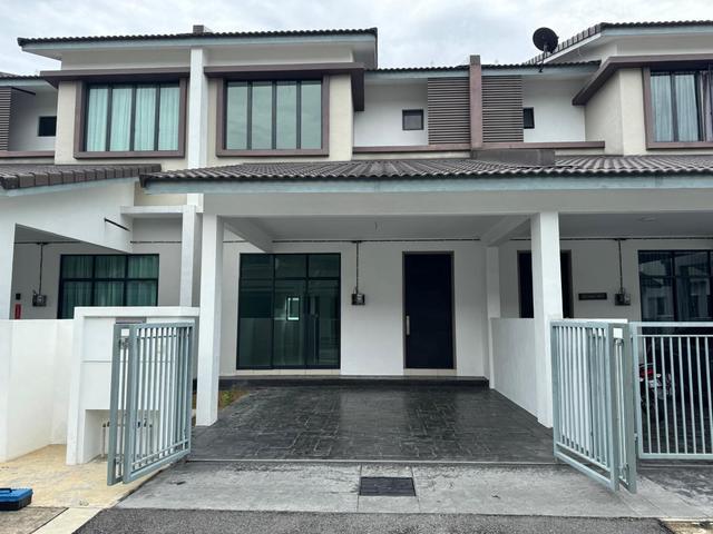 Terraced House for sale in Wellesley, Penang
