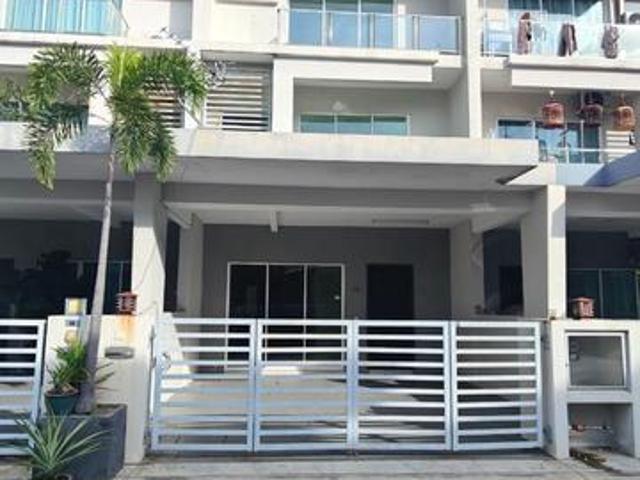 Terraced House for sale in Wellesley, Penang