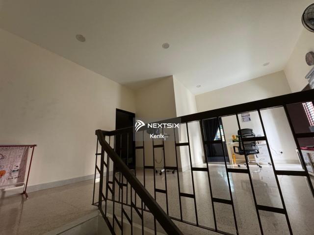 Residential House for sale in Country Heights Damansara, Kuala Lumpur