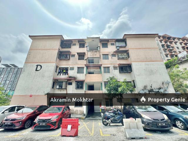 Apartment for sale in Petaling, Damansara Damai
