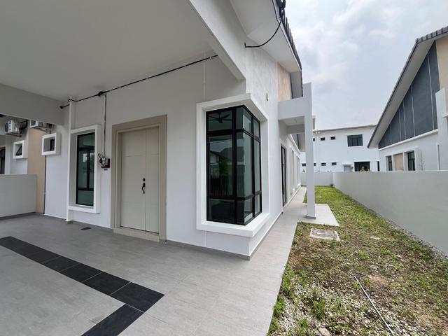 Residential House for rent in Malaka