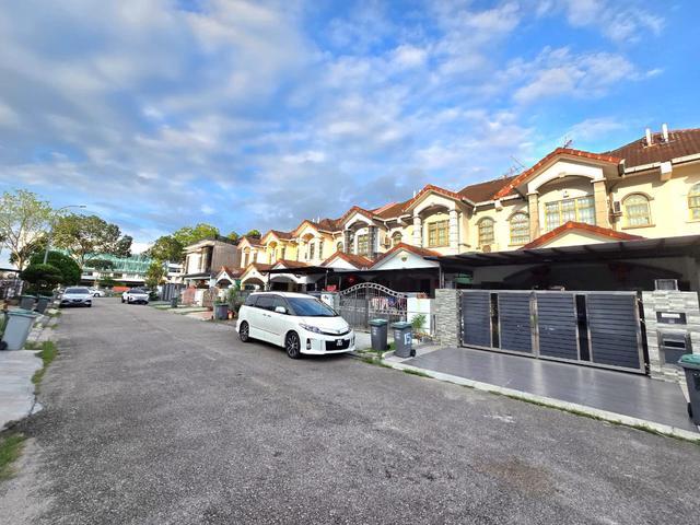 Terraced House for sale in Ulu Tiram, Johor
