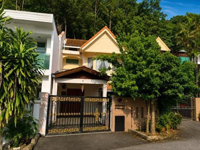 Terraced House for sale in Country Heights Damansara, Kuala Lumpur