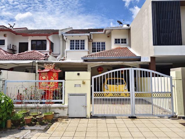 Terraced House for sale in Langat, Selangor
