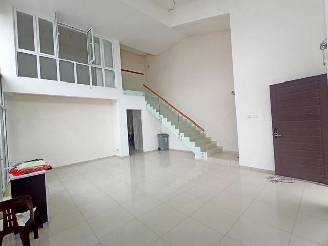 Terraced House for sale in Malaka