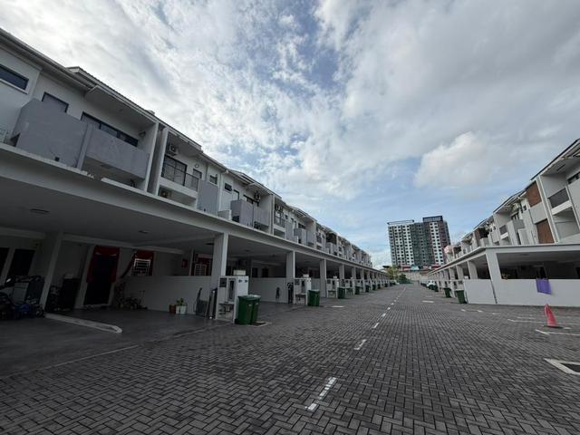 Townhouse for sale in Wellesley, Penang