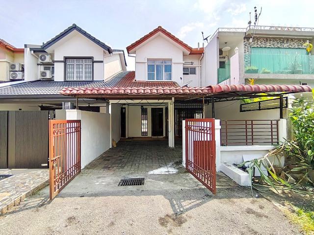 Terraced House for sale in Petaling, Subang Jaya