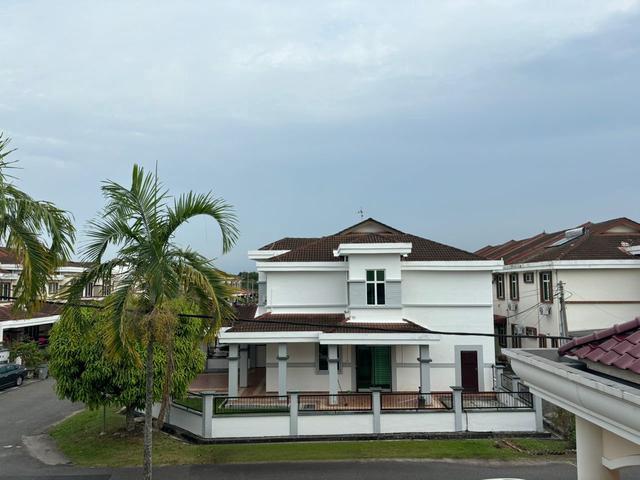 Terraced House for rent in Malaka