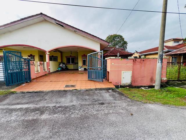 Residential House for sale in Sri Rusa, Negeri Sembilan