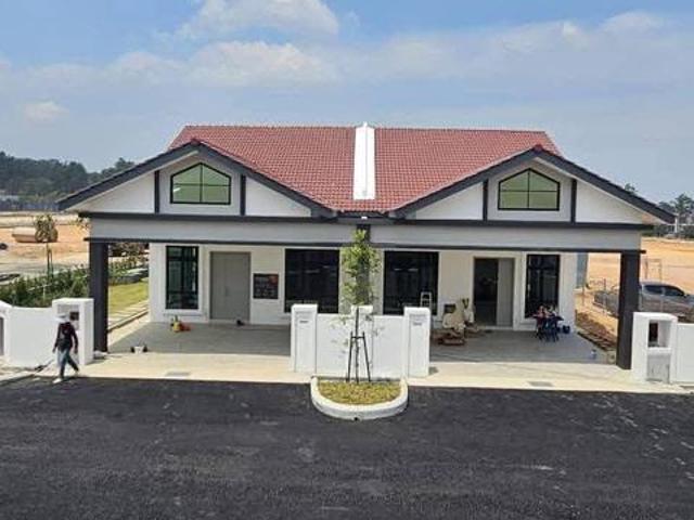 Residential House for sale in Malaka