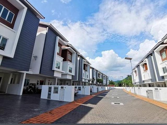 Townhouse for sale in Wellesley, Penang