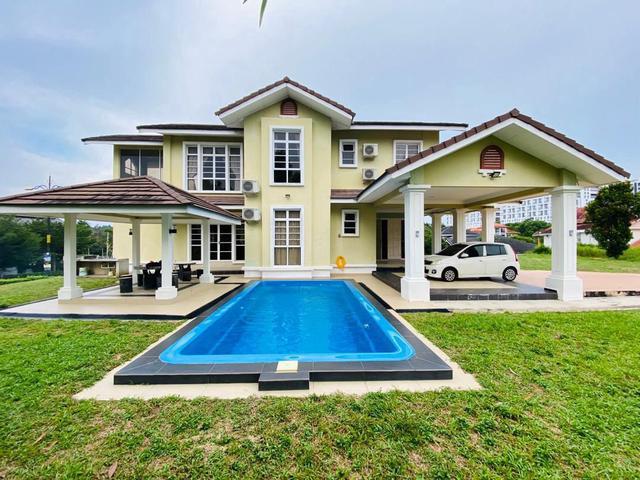 Bungalow for rent in Malaka
