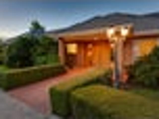 House for sale in Chaslands, Canterbury