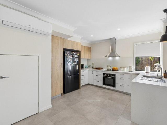 Townhouse for sale in Toombul, Queensland