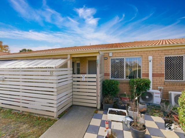 Villa for sale in Abington, New South Wales