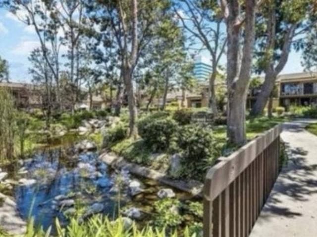 Room for rent in Huntington Beach, California