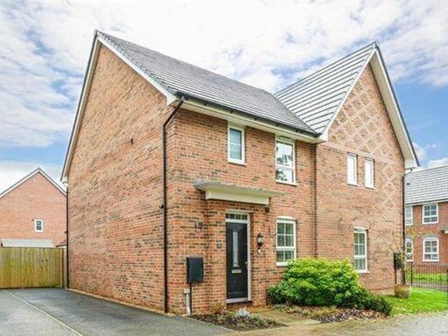 House for sale in Sandbach Heath, Sandbach