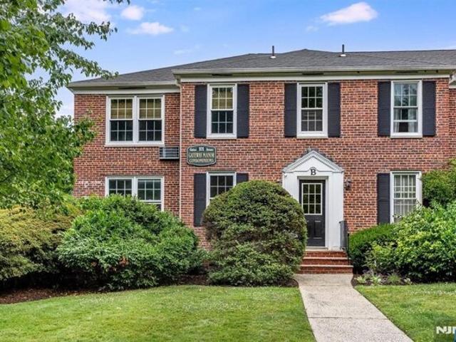 Condo for sale in Montclair, New Jersey
