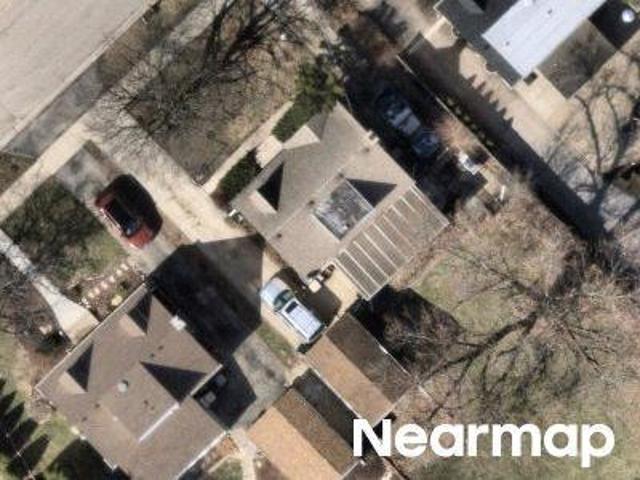 House for sale in Warrenville, Illinois