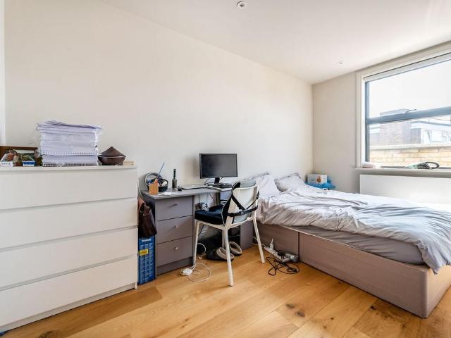 Apartment for rent in Walworth, Greater London