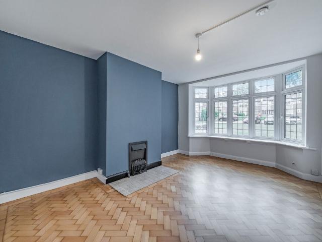 Apartment for rent in Royal Borough of Kingston upon Thames, Greater London