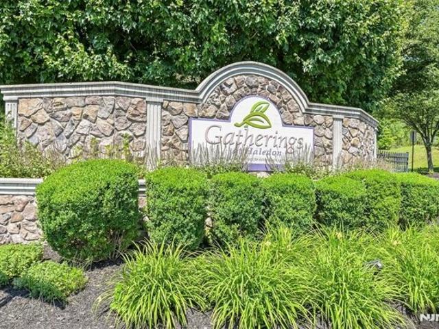 Condo for sale in Passaic, New Jersey