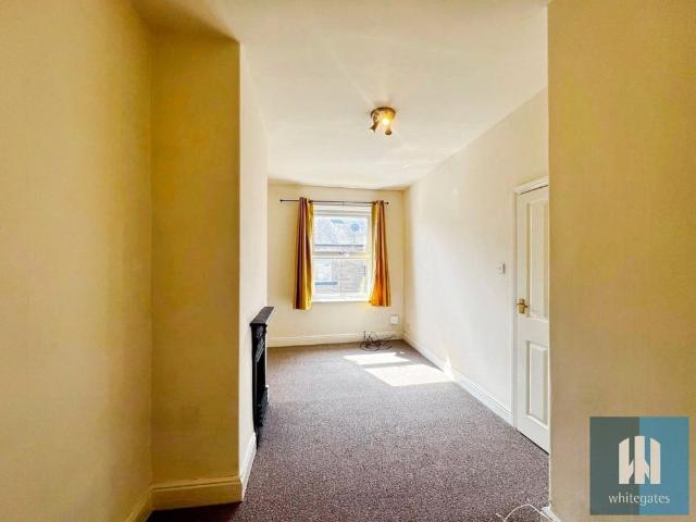 House for rent in Thornhills, Brighouse