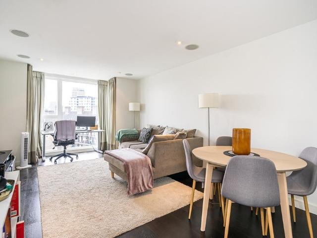 House for rent in Belgravia, Greater London