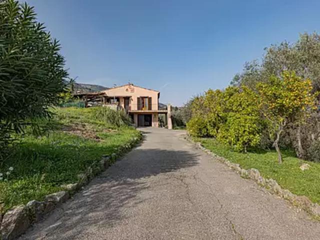 Maison vente à Grasse, Gattières