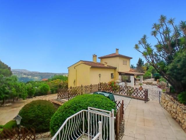 Villa vente à Grasse, Gattières