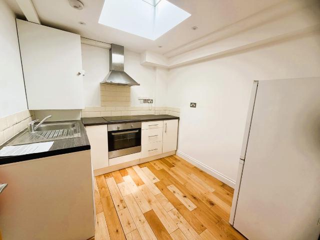 Studio for rent in London Borough of Wandsworth, Greater London