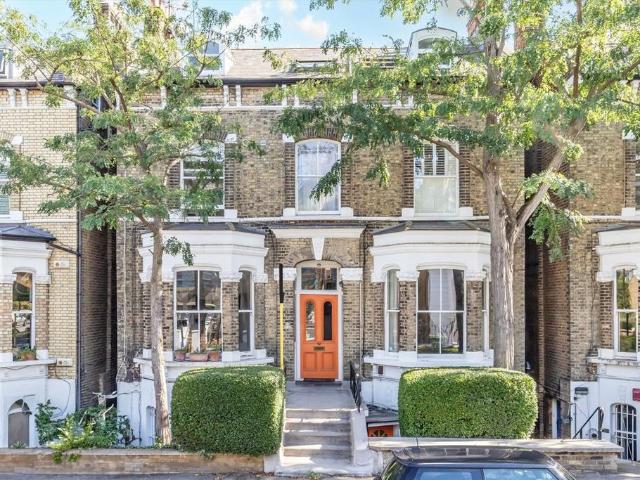 Apartment for rent in Clapham, Greater London