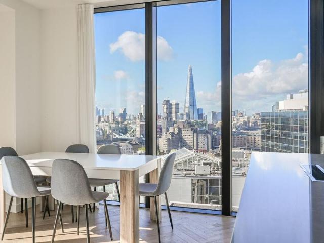 Apartment for rent in St. George in the East, Greater London