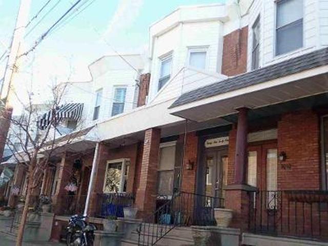 Condo for sale in Philadelphia, Pennsylvania