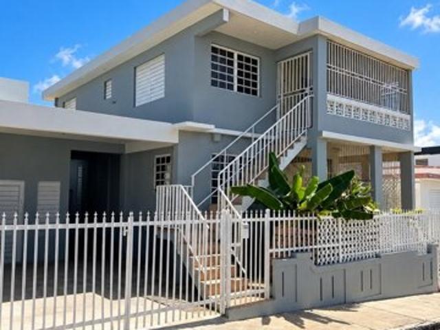 House for sale in San Juan