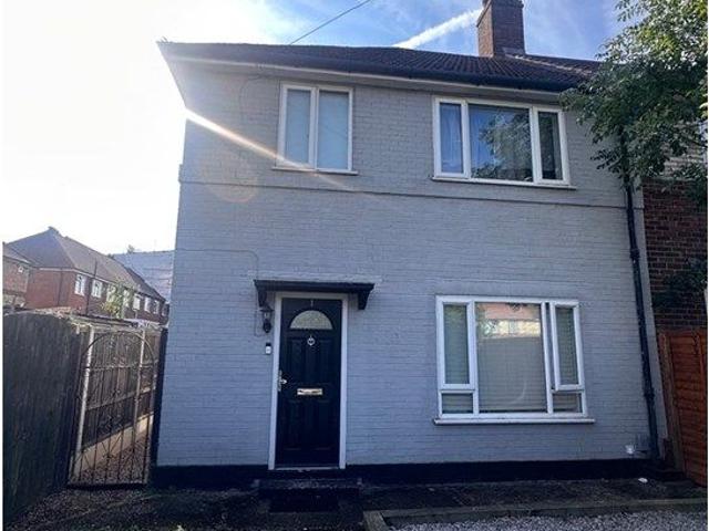 House for rent in Horn Park, Greater London