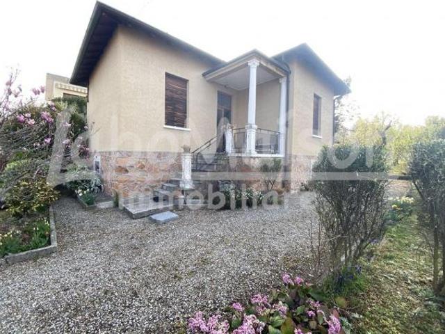 Villa Indipendente in vendita a Comunità Montana Valli del Verbano, Gavirate