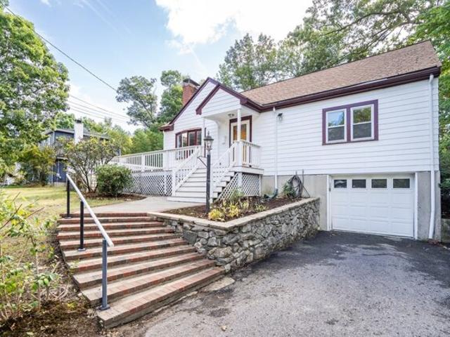 House for sale in Islington, Westwood