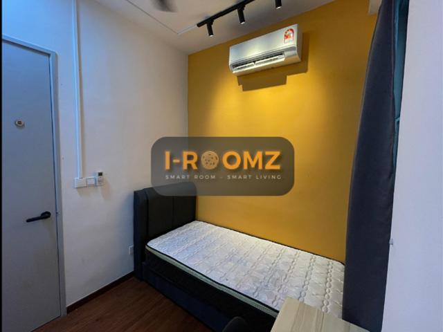 Room for rent in Petaling, Alam Impian