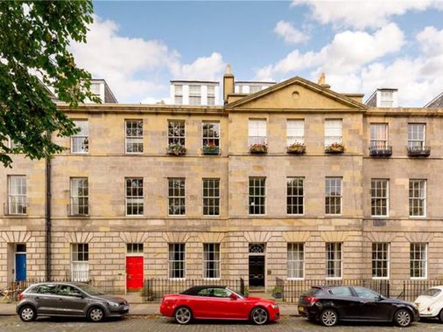 Apartment for rent in Gayfield, Broughton