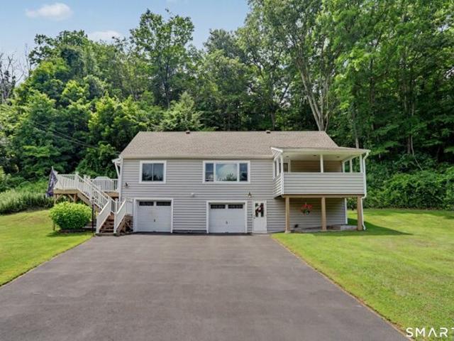House for sale in Gaylordsville, Connecticut