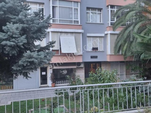 Gayrettepe Mahallesi, Beşiktaş içerisinde satılık mülk
